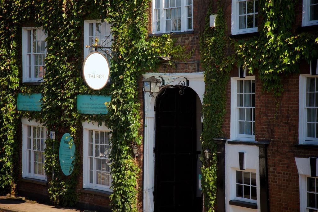The Talbot Inn Вокінг Екстер'єр фото